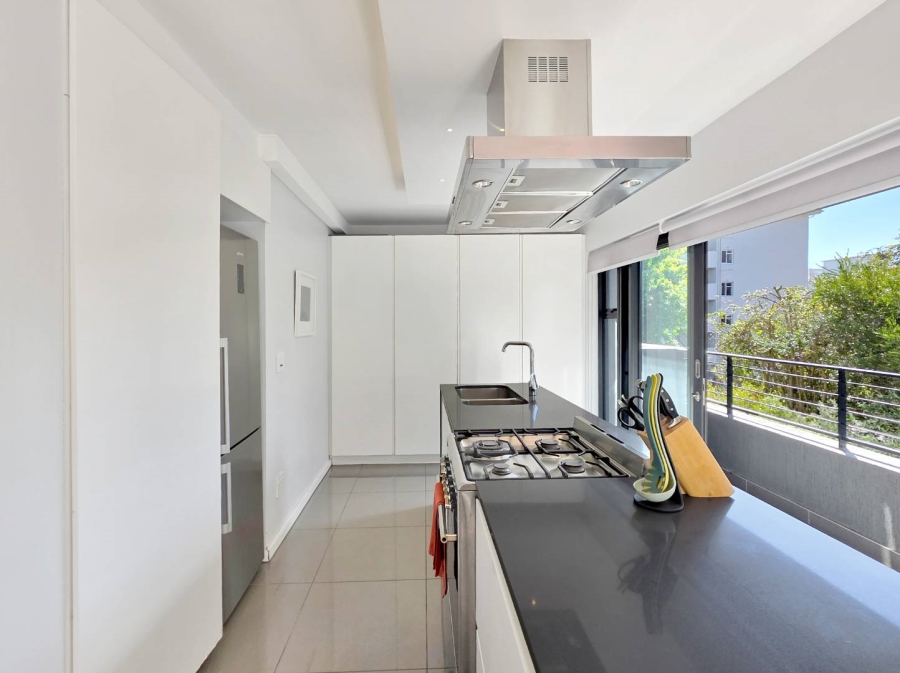 2 Bedroom Property for Sale in Sea Point Western Cape